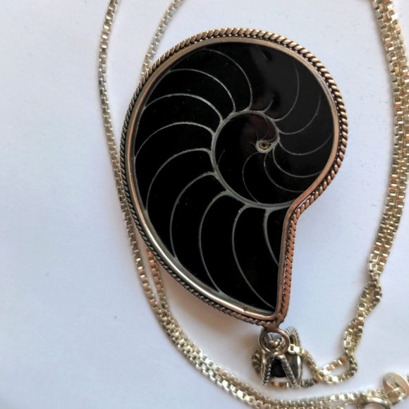 Nautilus sterling silver pendant necklace.New Handcrafted. 24" Italy 925 chain - Picture 3 of 5
